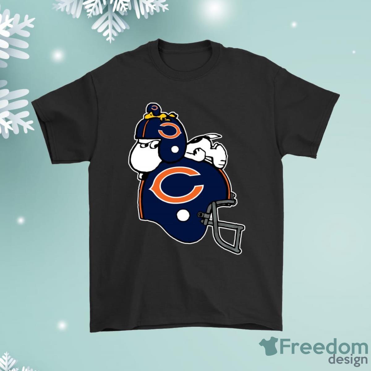 Snoopy And Woodstock Resting On Chicago Bears Helmet Shirt Product Photo 1