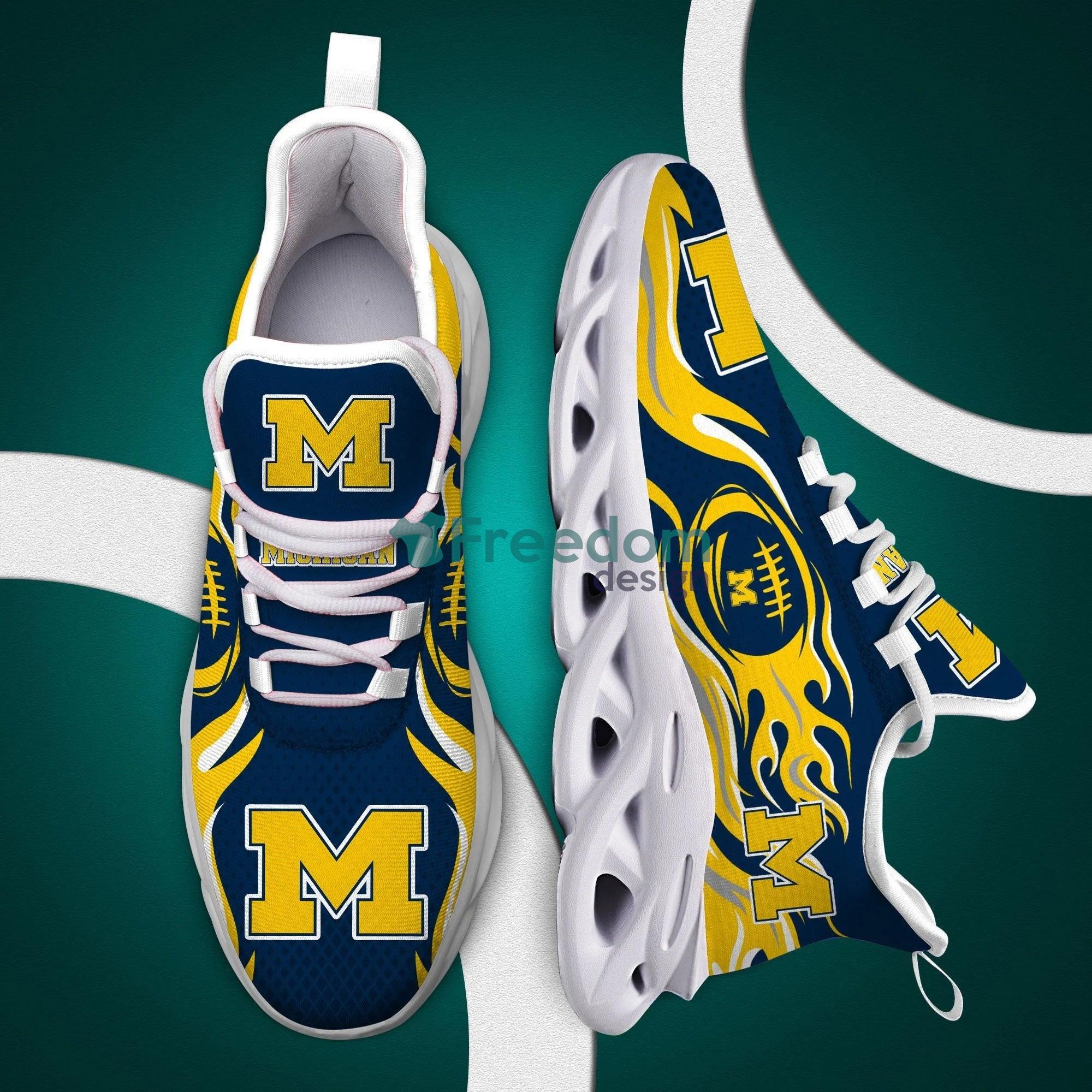 Michigan Wolverines Fire Ball Max Soul Snesker Running Shoes Product Photo 2