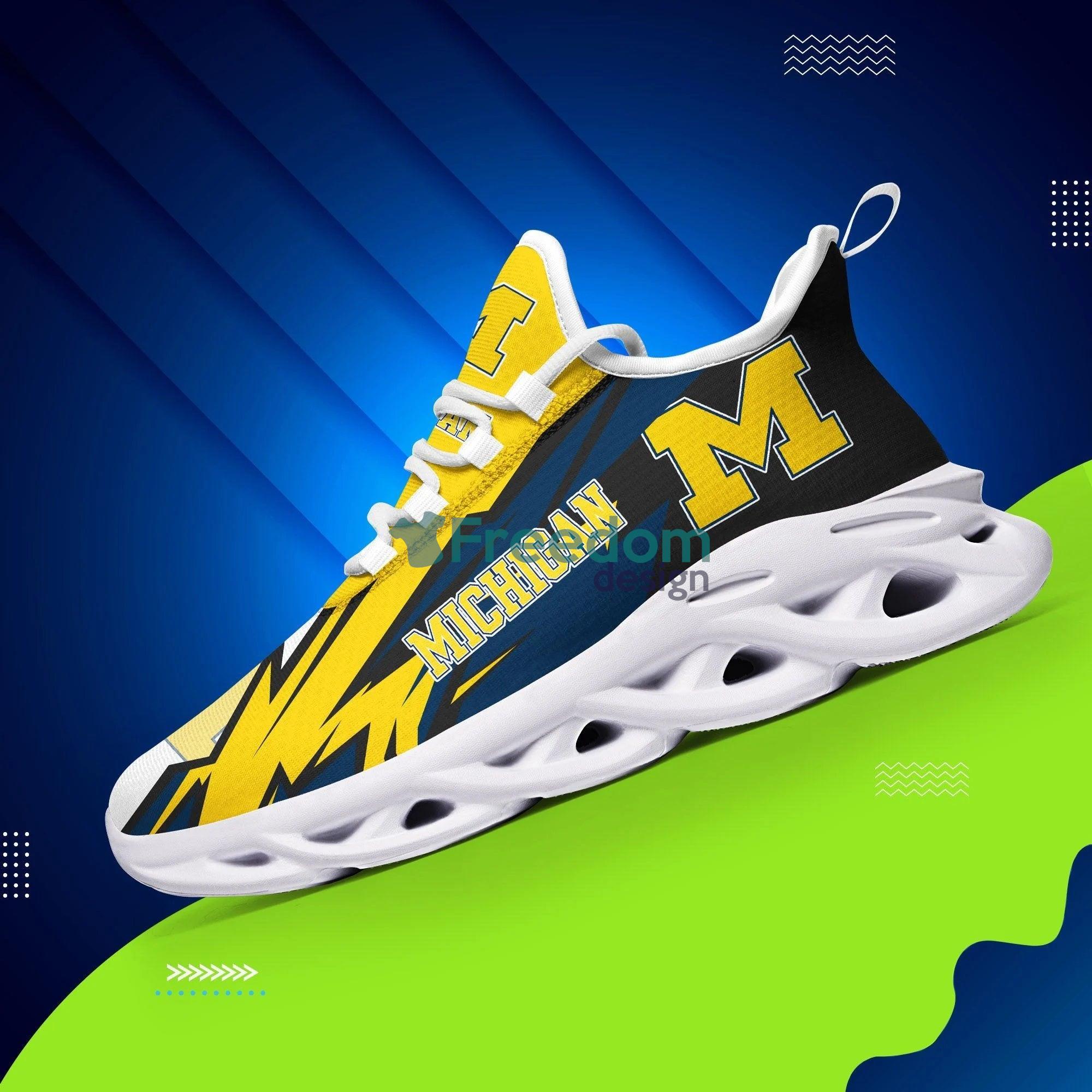 Michigan Wolverines Max Soul Snesker Running Shoes Product Photo 2