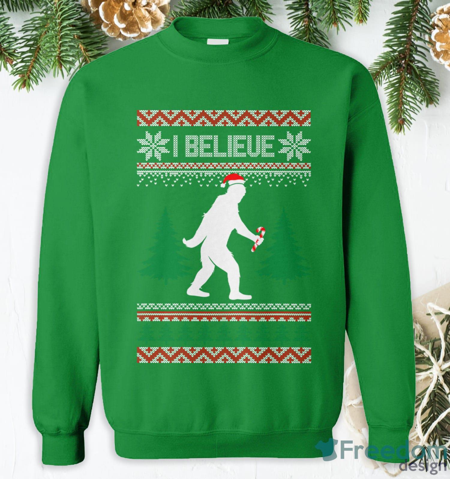 Bigfoot Yeti Sasquatch Christmas Ugly Sweater' Men's Hoodie