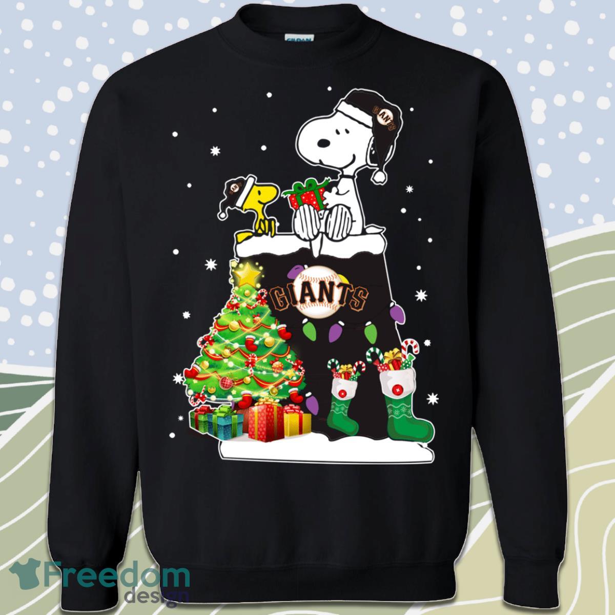 San Francisco Giants Snoopy Woodstock Christmas Sweatshirt Product Photo 1