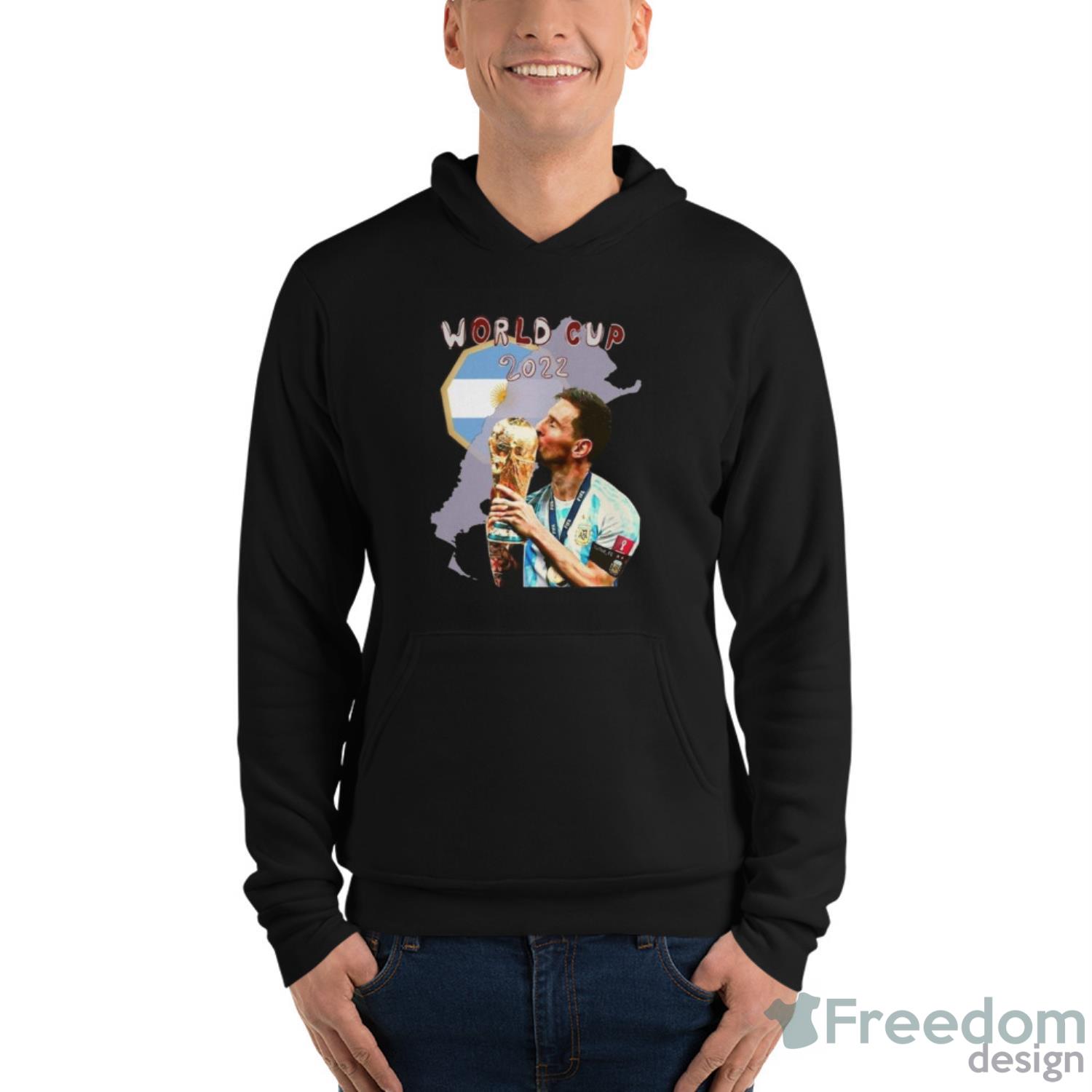 Lionel Messi Wins Fifa Qatar World Cup 2022 Shirt - Unisex Fleece Pullover Hoodie Lionel Messi Wins Fifa Qatar World Cup 2022 Shirt - Unisex Fleece Pullover Hoodie