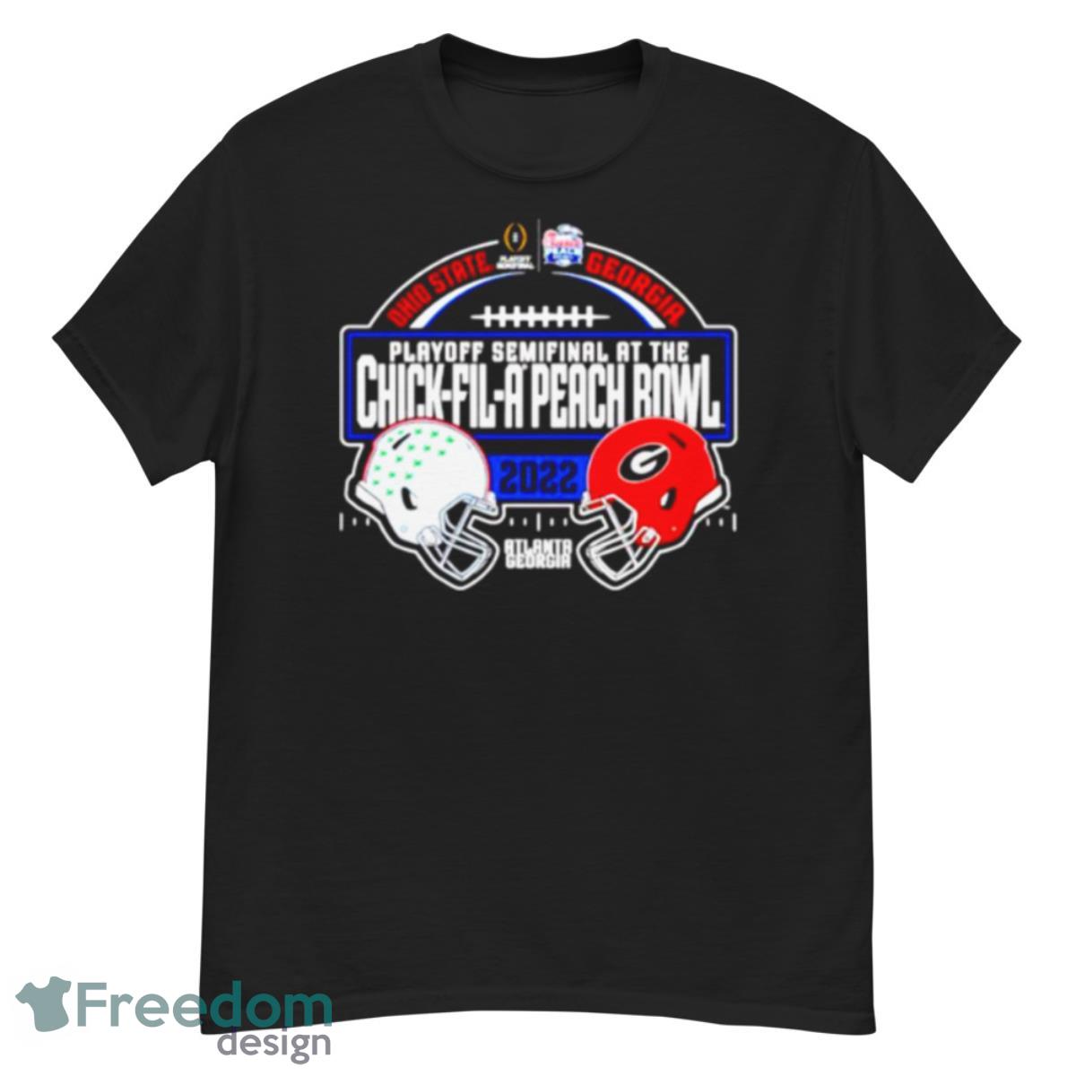 Ohio State Buckeyes Vs Georgia Bulldogs 2022 Chick fil Peach bowl dueling helmets shirt - G500 Men’s Classic T-Shirt