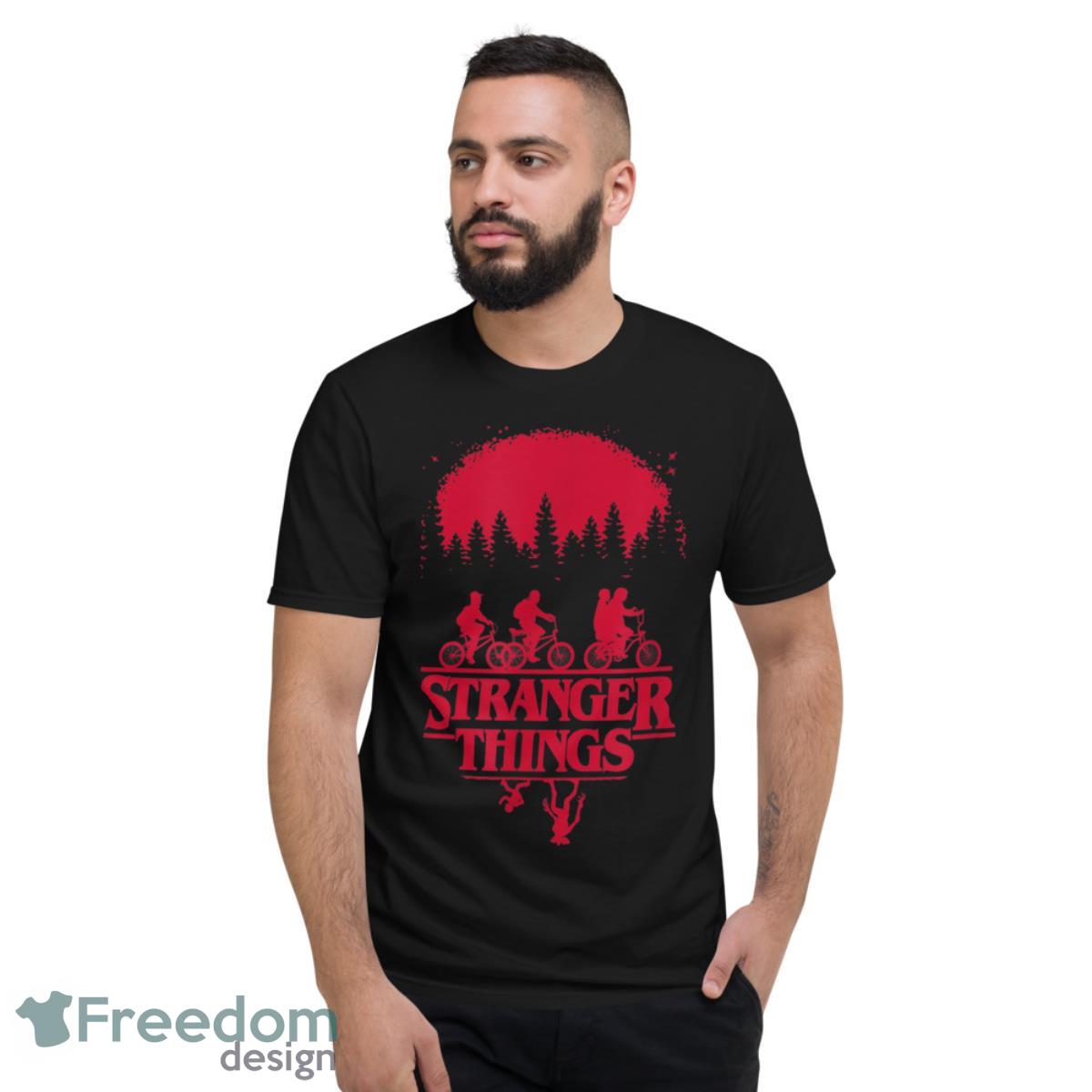 Stranger Things Group Shot Bike Ride Upside Down Silhouette Shirt - Short Sleeve T-Shirt