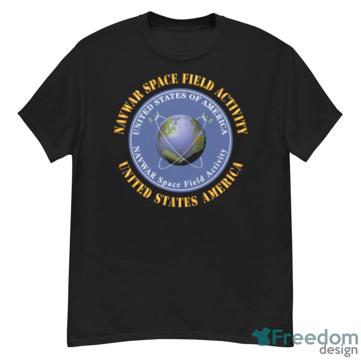 Navwar Space Field Activity Wo Txt X 300 Shirt - G500 Men’s Classic T-Shirt