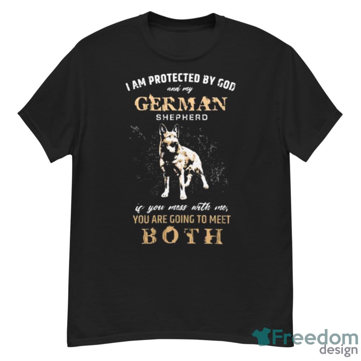 Protected By German Shepherd Dog Gsd Shirt - G500 Men’s Classic T-Shirt