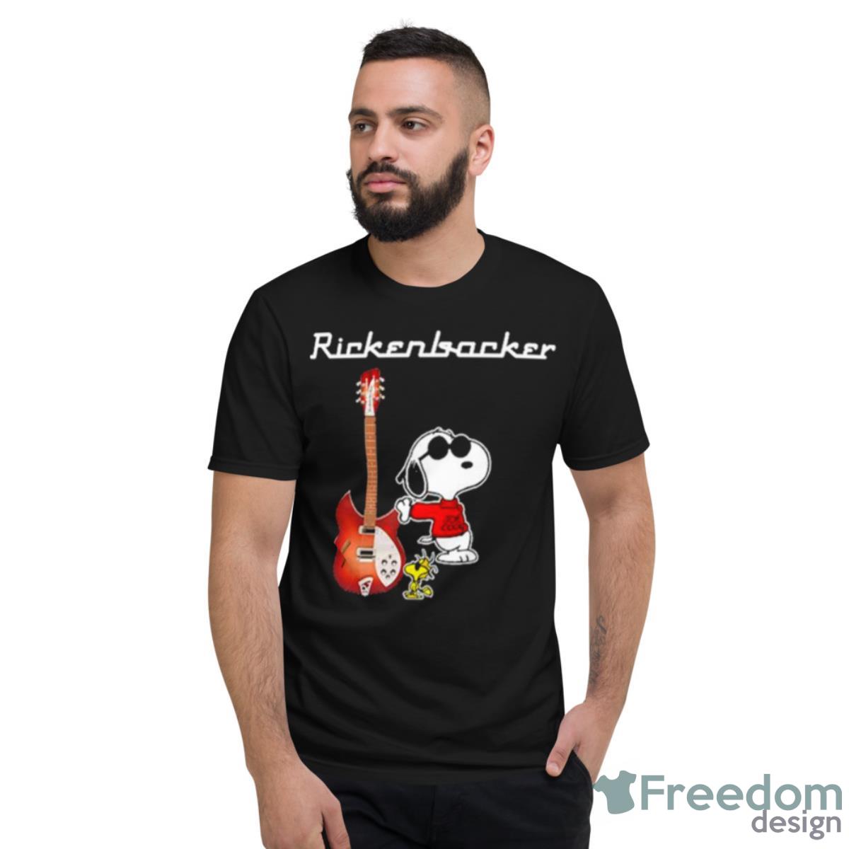 The Snoopy Rickenbacker Hirt - Short Sleeve T-Shirt