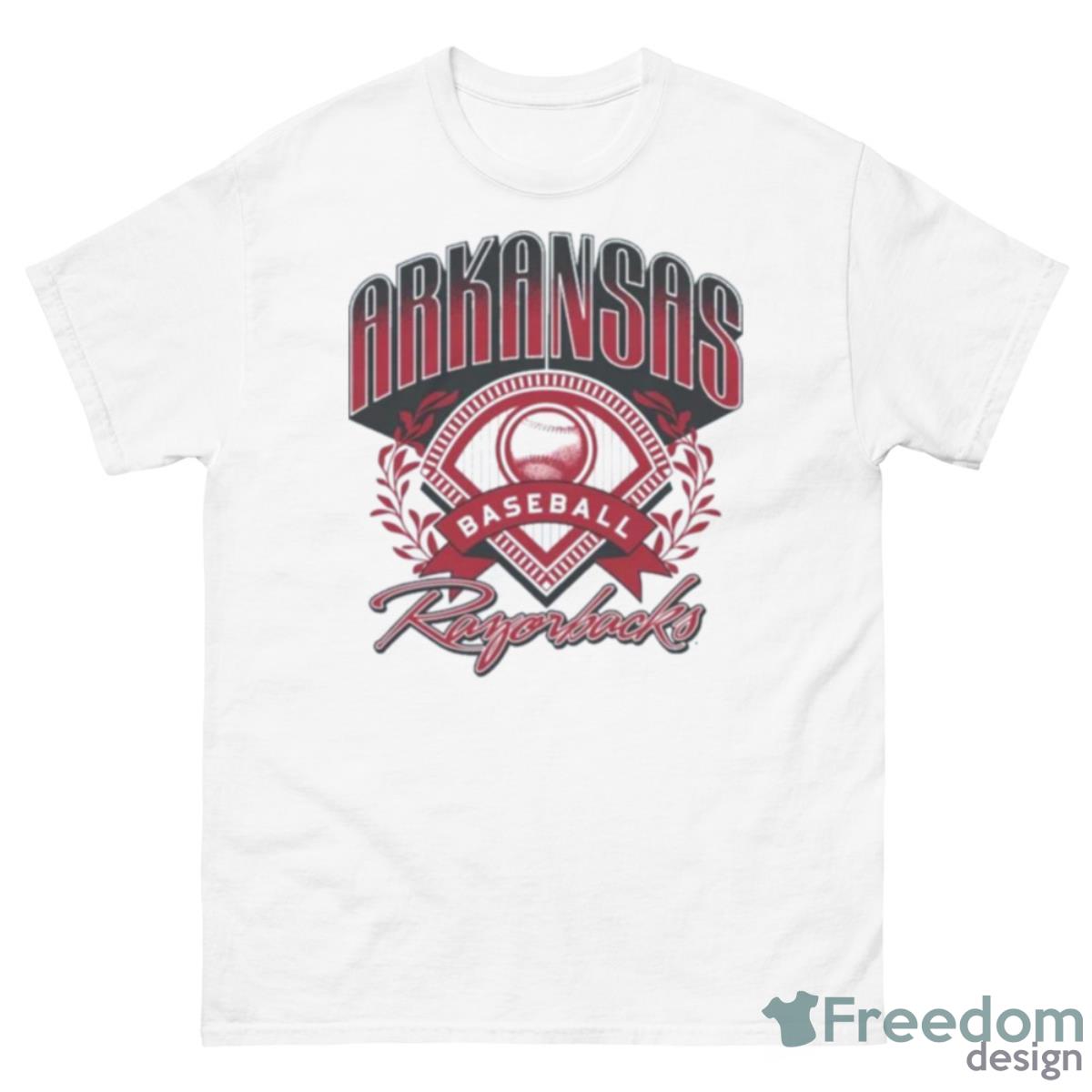 Arkansas Razorbacks Throwback Baseball 2023 Shirt - 500 Men’s Classic Tee Gildan