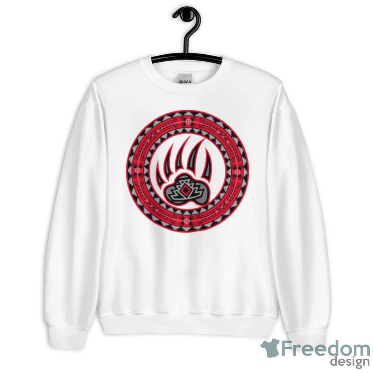 Bear Spirit Red Shirt - Unisex Heavy Blend Crewneck Sweatshirt