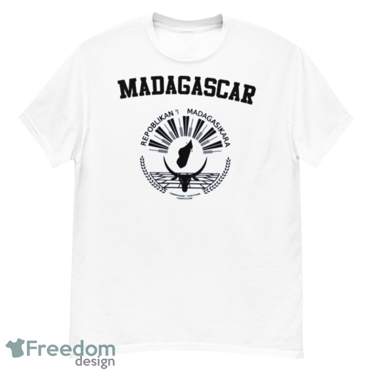 Coat Of Arms Madagascar Shirt - G500 Men’s Classic T-Shirt