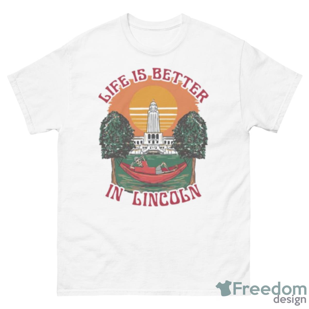 Life Is Better Lincoln Shirt - 500 Men’s Classic Tee Gildan