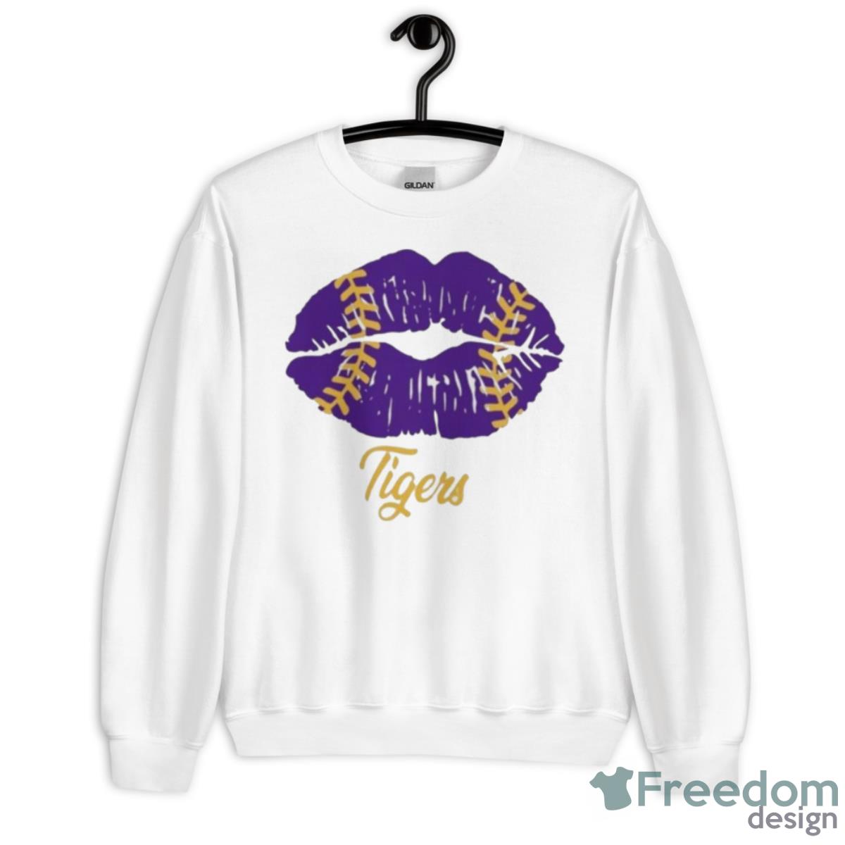 LSU Tigers Football Lip Shirt - Unisex Heavy Blend Crewneck Sweatshirt
