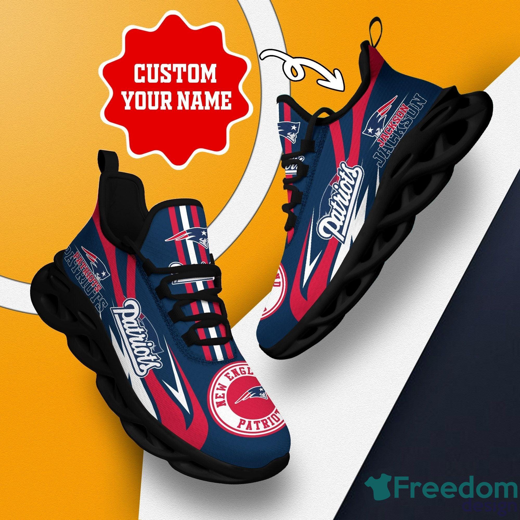 New England Patriots NFL Max Soul Running Shoes Personalized Product Photo 2