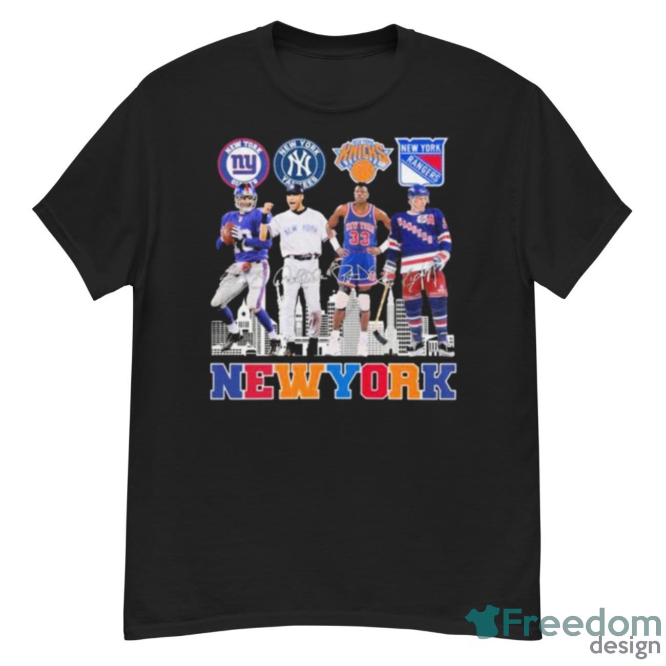 New York Giants New York Yankees New York Knicks New York Rangers City  Signature T-shirt