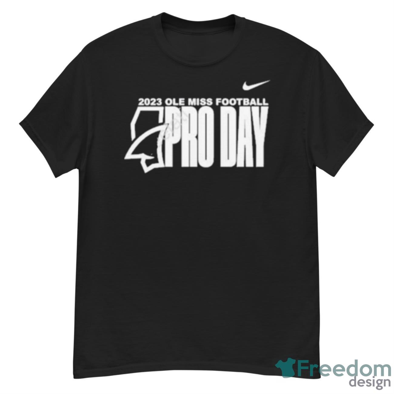 Ole Miss Football Pro Day Shirt - G500 Men’s Classic T-Shirt