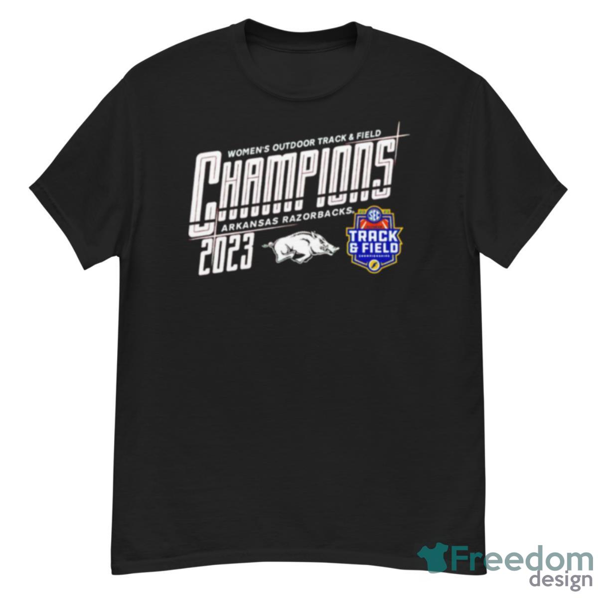 Arkansas Razorbacks SEC WoOutdoor Track & Field Champions 2023 Shirt - G500 Men’s Classic T-Shirt