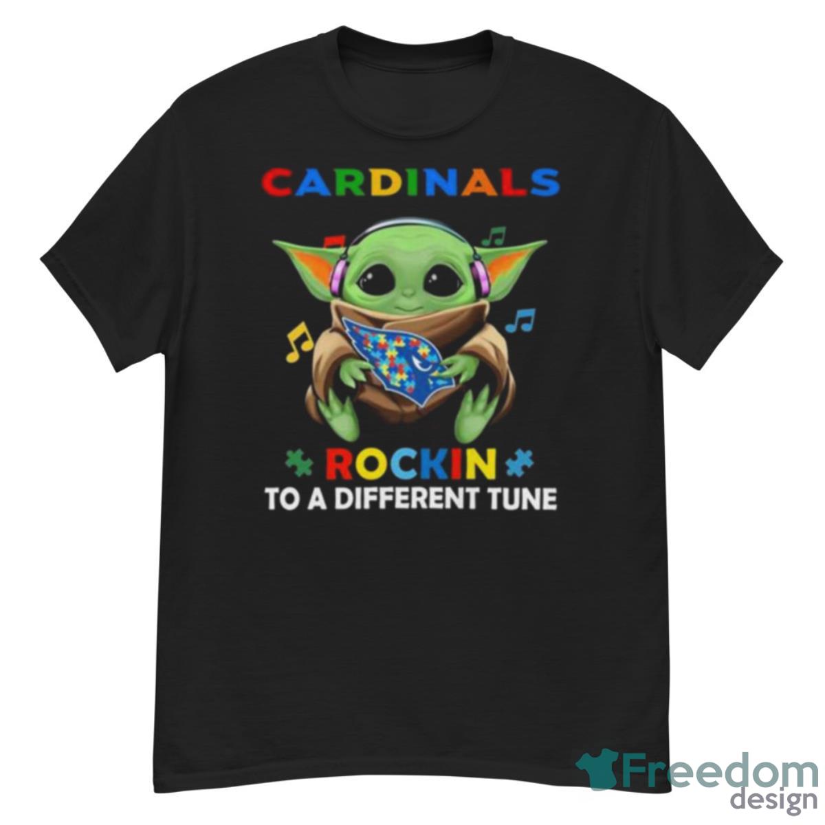 Baby Yoda Hug Arizona Cardinals Autism Rockin To A Different Tune shirt - G500 Men’s Classic T-Shirt