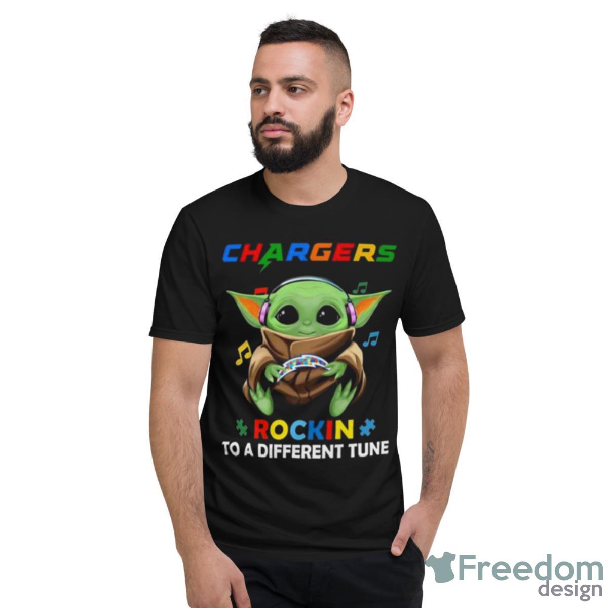 Baby Yoda Hug Los Angeles Chargers Autism Rockin To A Different Tune shirt - Short Sleeve T-Shirt