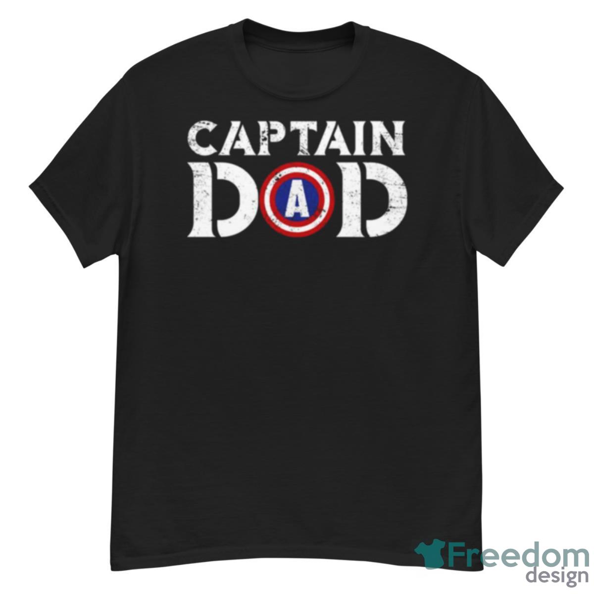 Captain Dad American Flag Father’s Day Shirt - G500 Men’s Classic T-Shirt