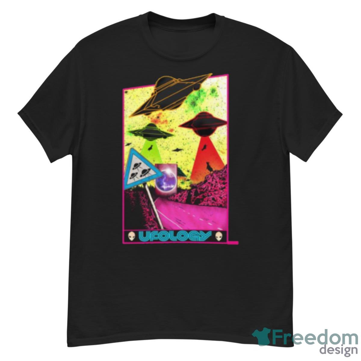 Colored Graphic Alien Ufology Shirt - G500 Men’s Classic T-Shirt