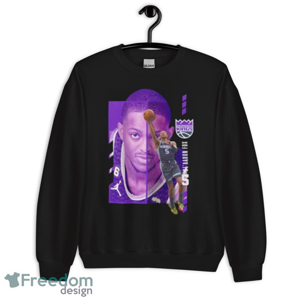 De’Aaron Fox Sacramento Kings Player Name & Number Jump Pass Shirt image De’Aaron Fox Sacramento Kings Player Name & Number Jump Pass Shirt - Unisex Crewneck Sweatshirt