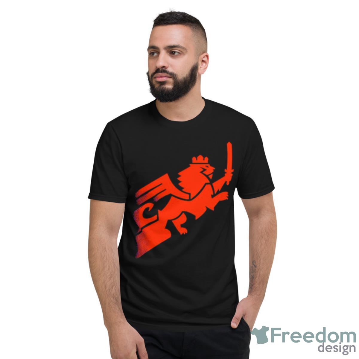 FC Cincinnati Streaking Lion Shirt - Short Sleeve T-Shirt