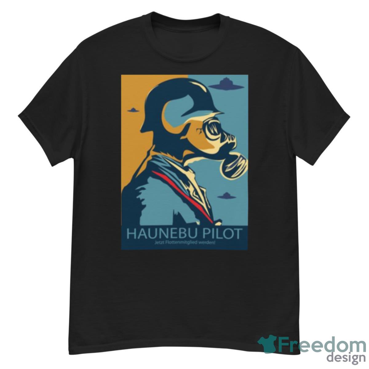 Haunebu Pilot Graphic Shirt - G500 Men’s Classic T-Shirt