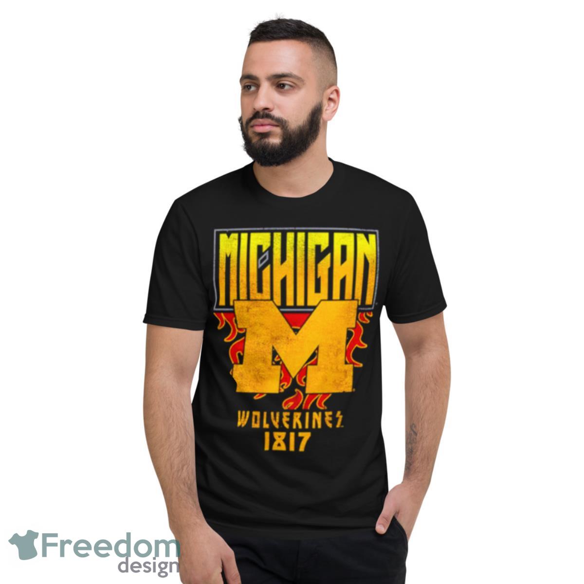 Michigan Wolverines The Legend Shirt - Short Sleeve T-Shirt