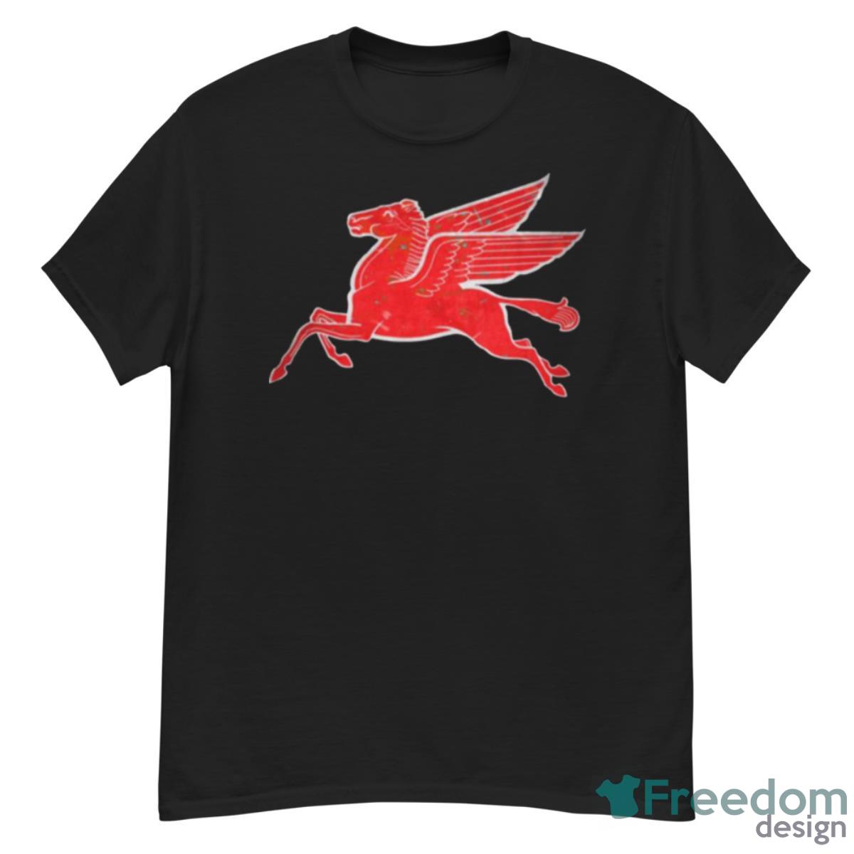 Red Pegasus Distressed Version Facing Left Shirt - G500 Men’s Classic T-Shirt