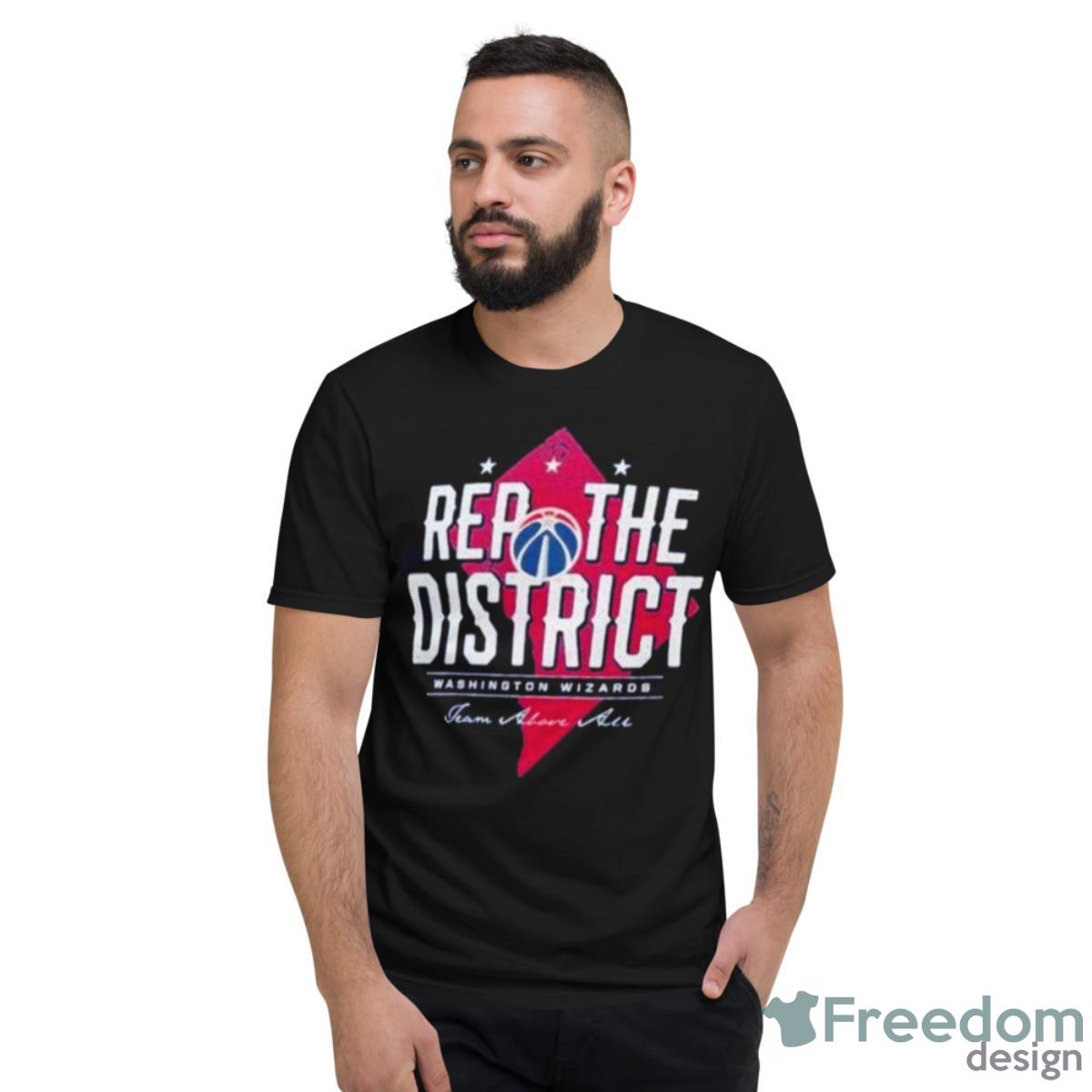 Rep The District Washington Wizards Team Alone Au Huddle Shirt - Short Sleeve T-Shirt