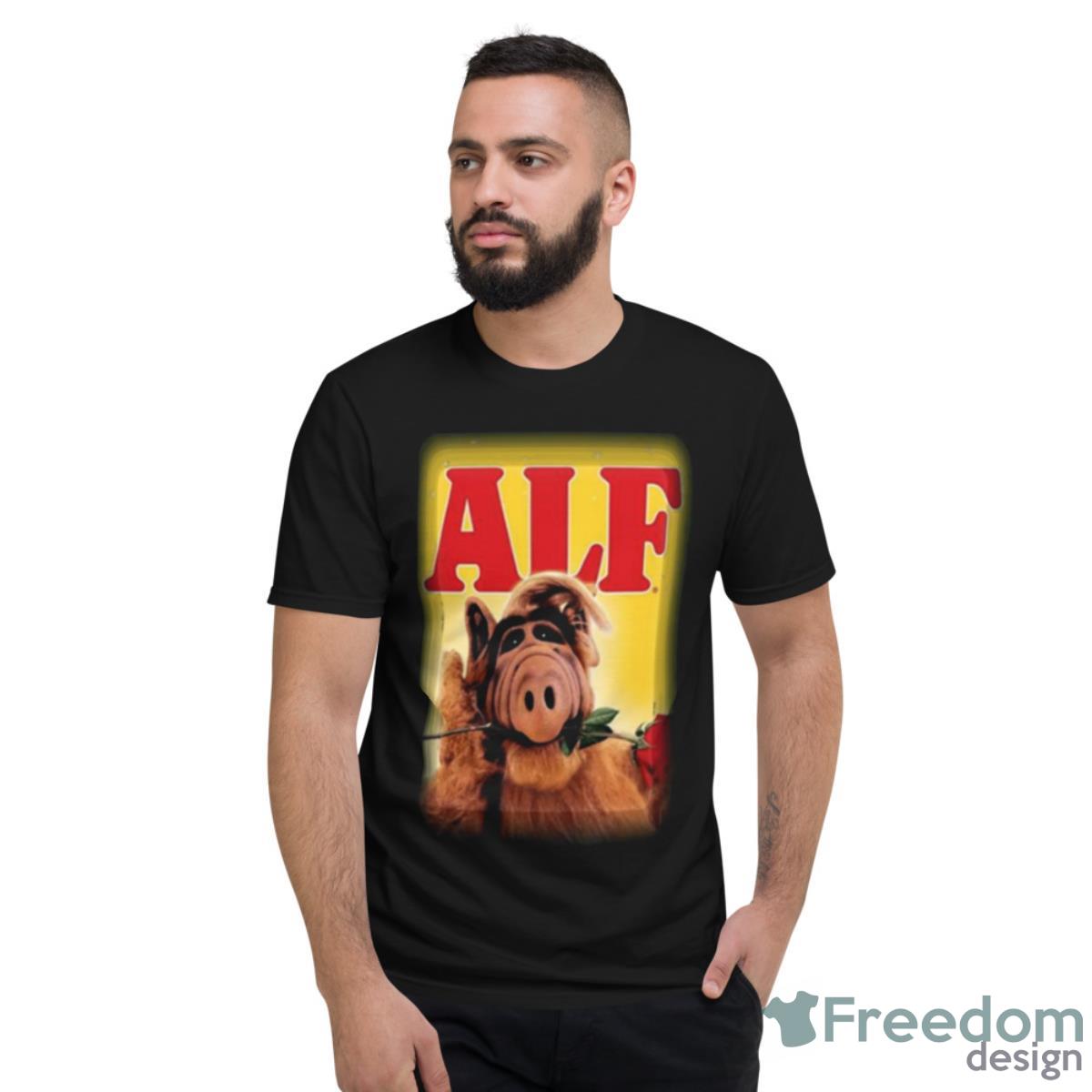 Season 2 Art 90s Alf Shirt - Short Sleeve T-Shirt