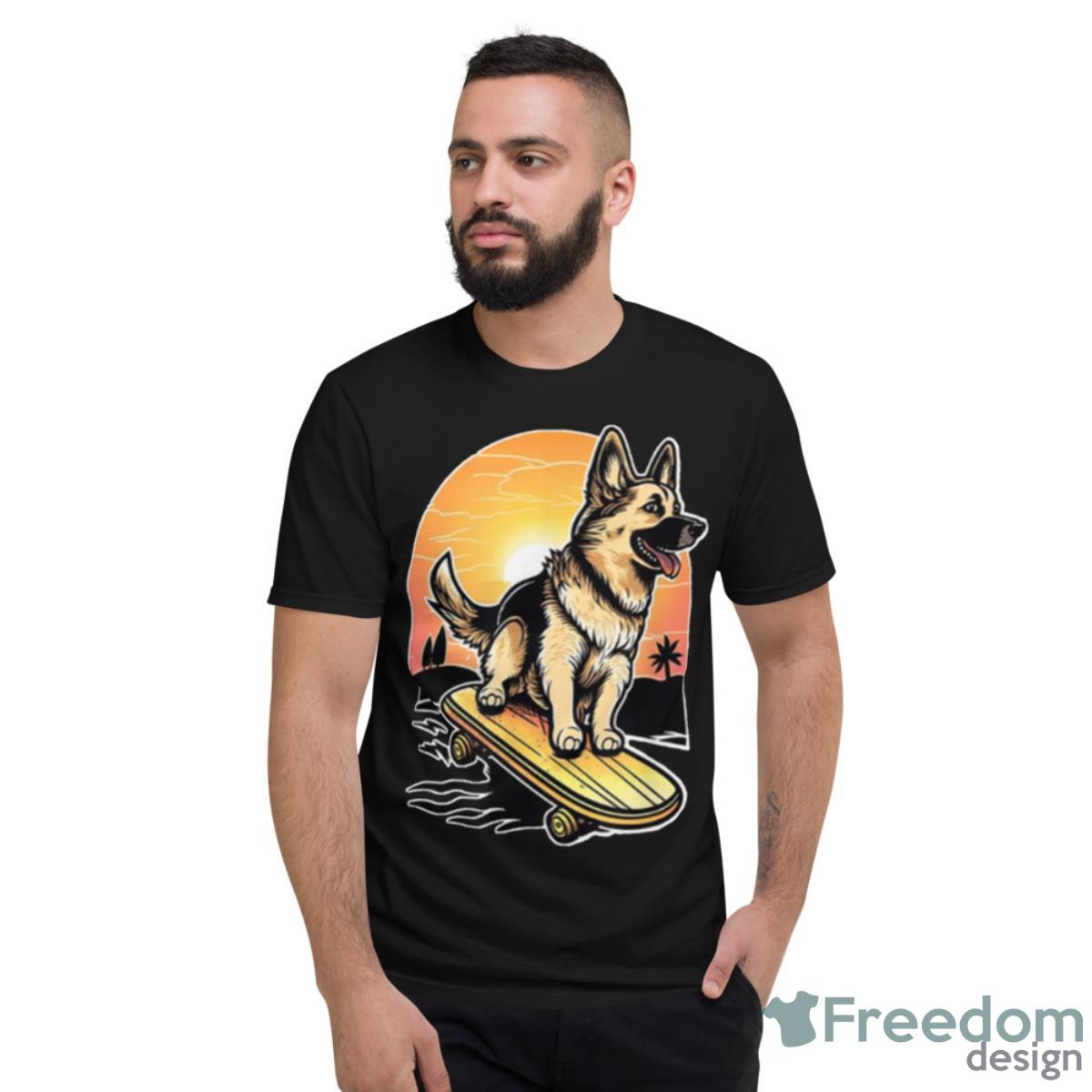 Skateboarding German Shepherd Shirt - Short Sleeve T-Shirt