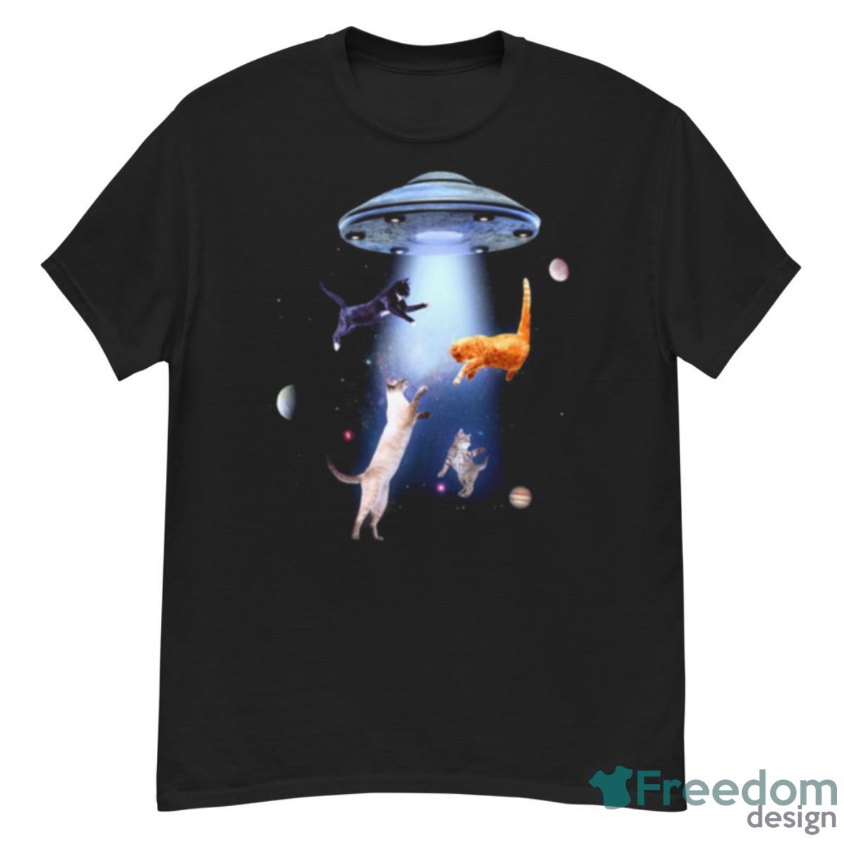 Space Cat Alien Abduction Extra Terrestrial Space Shirt - G500 Men’s Classic T-Shirt