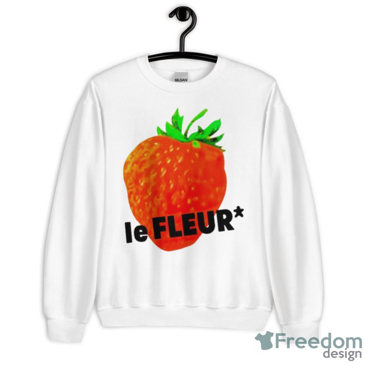 Strawberry Le Fleur Shirt - Unisex Heavy Blend Crewneck Sweatshirt