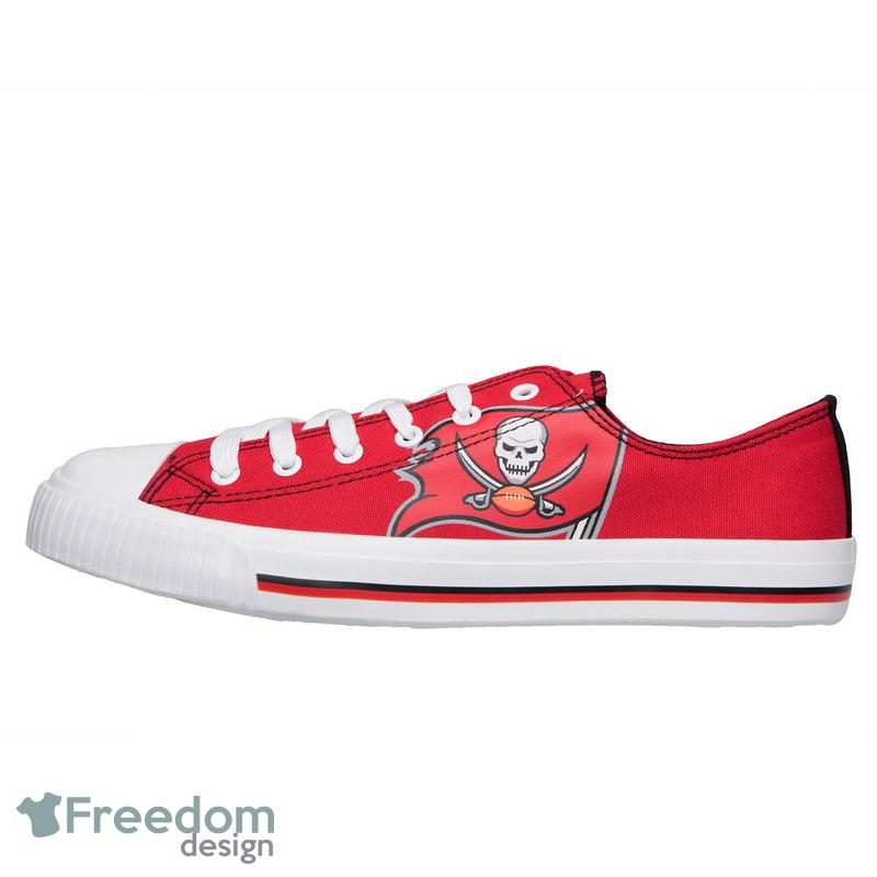 Tampa Bay Buccaneers NFL Men And Women Low Top Big Logo Canvas Shoes For Fans - Tampa Bay Buccaneers NFL Mens Low Top Big Logo Canvas Shoes_2