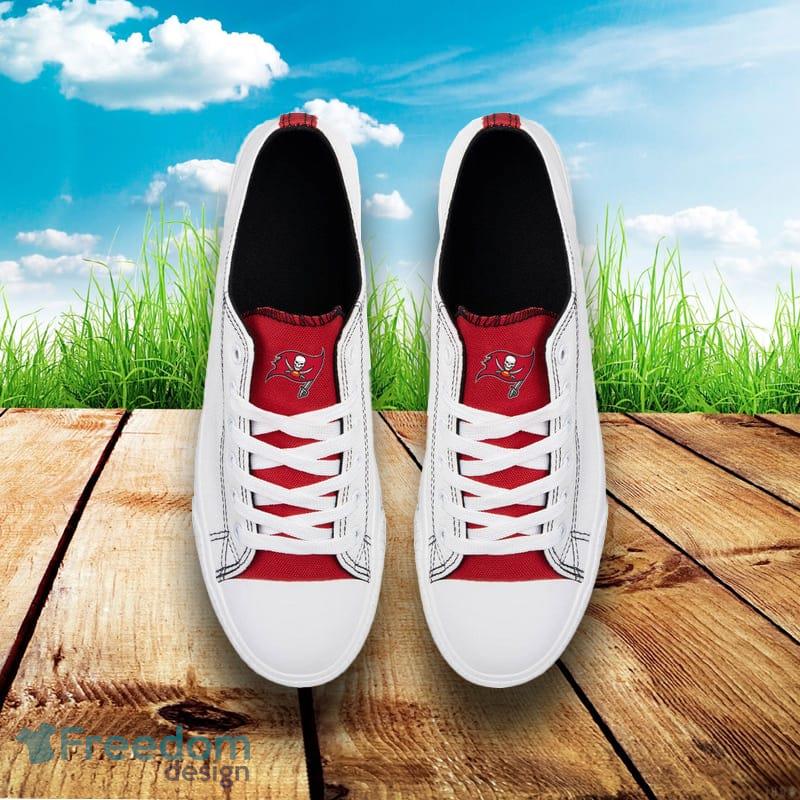 Tampa Bay Buccaneers NFL Men And Women Low Top White Canvas Shoes For Fans - Tampa Bay Buccaneers NFL Mens Low Top White Canvas Shoes_3