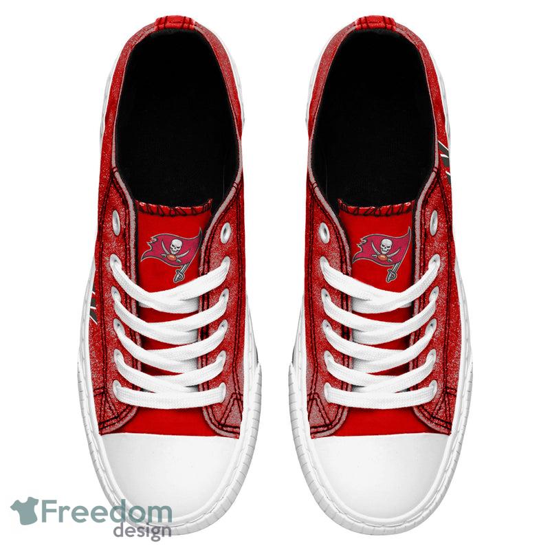 Tampa Bay Buccaneers NFL Super Bowl LV Champions Men And Women Glitter Low Top Canvas Shoe For Fans - Tampa Bay Buccaneers NFL Super Bowl LV Champions Womens Glitter Low Top Canvas Shoe_2