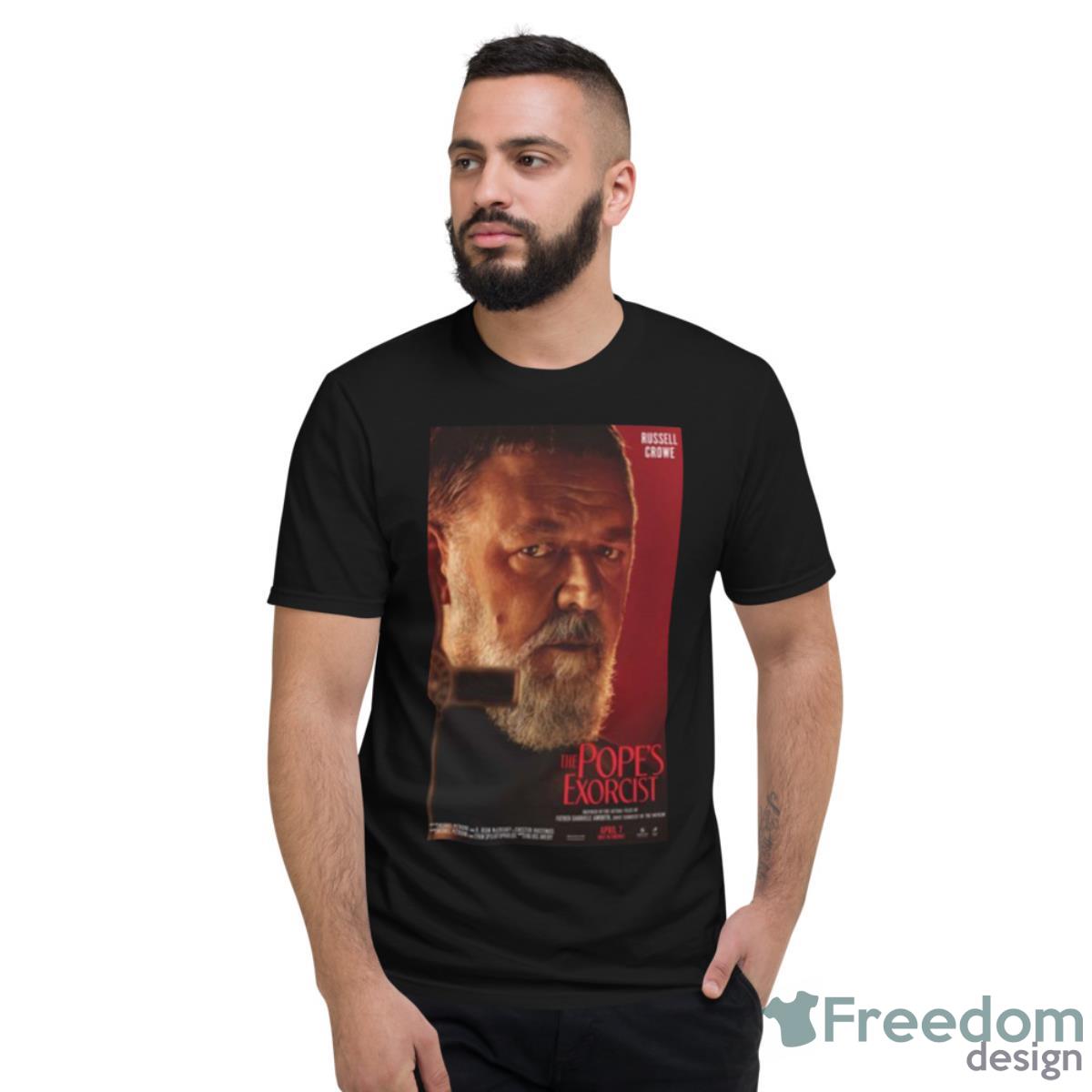 The Priest The Pope’s Exorcist Shirt - Short Sleeve T-Shirt