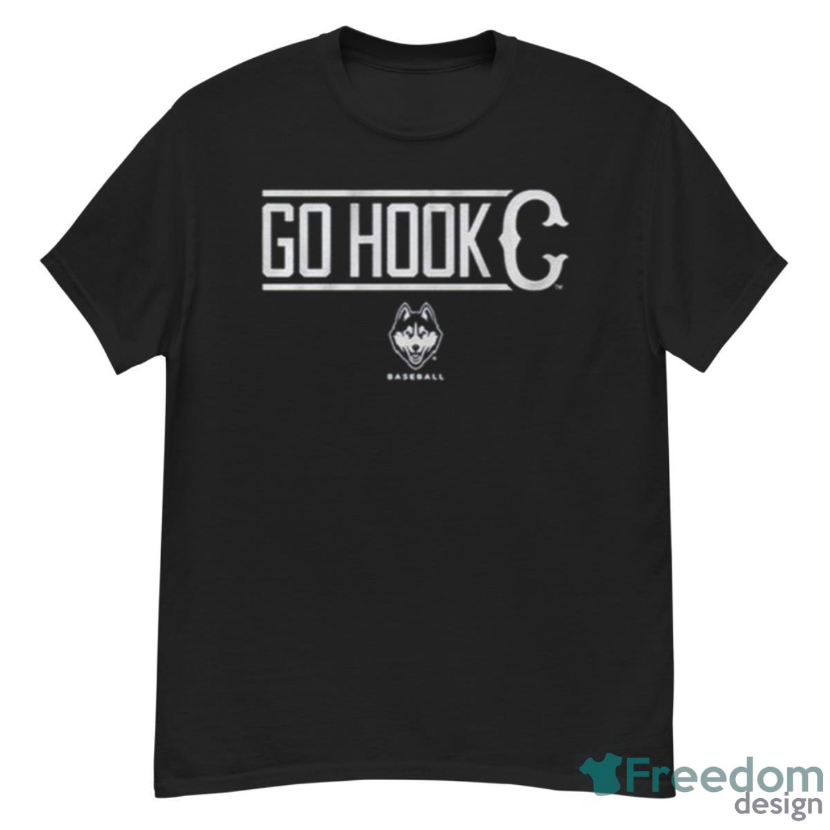 UConn Baseball Go Hook C T Shirt - G500 Men’s Classic T-Shirt