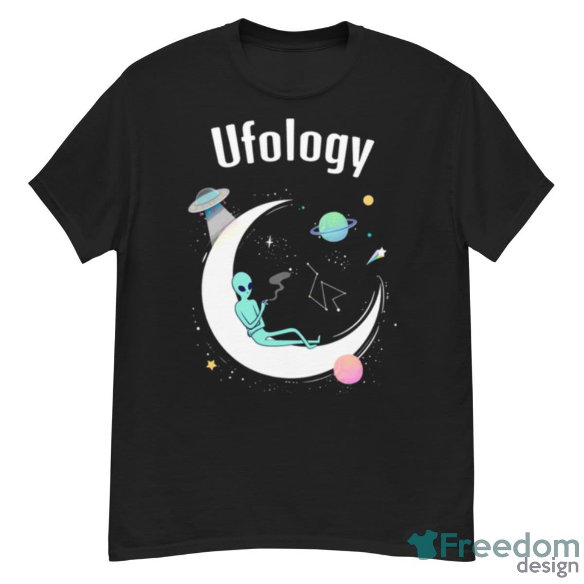 Ufology Floating In Space Shirt - G500 Men’s Classic T-Shirt