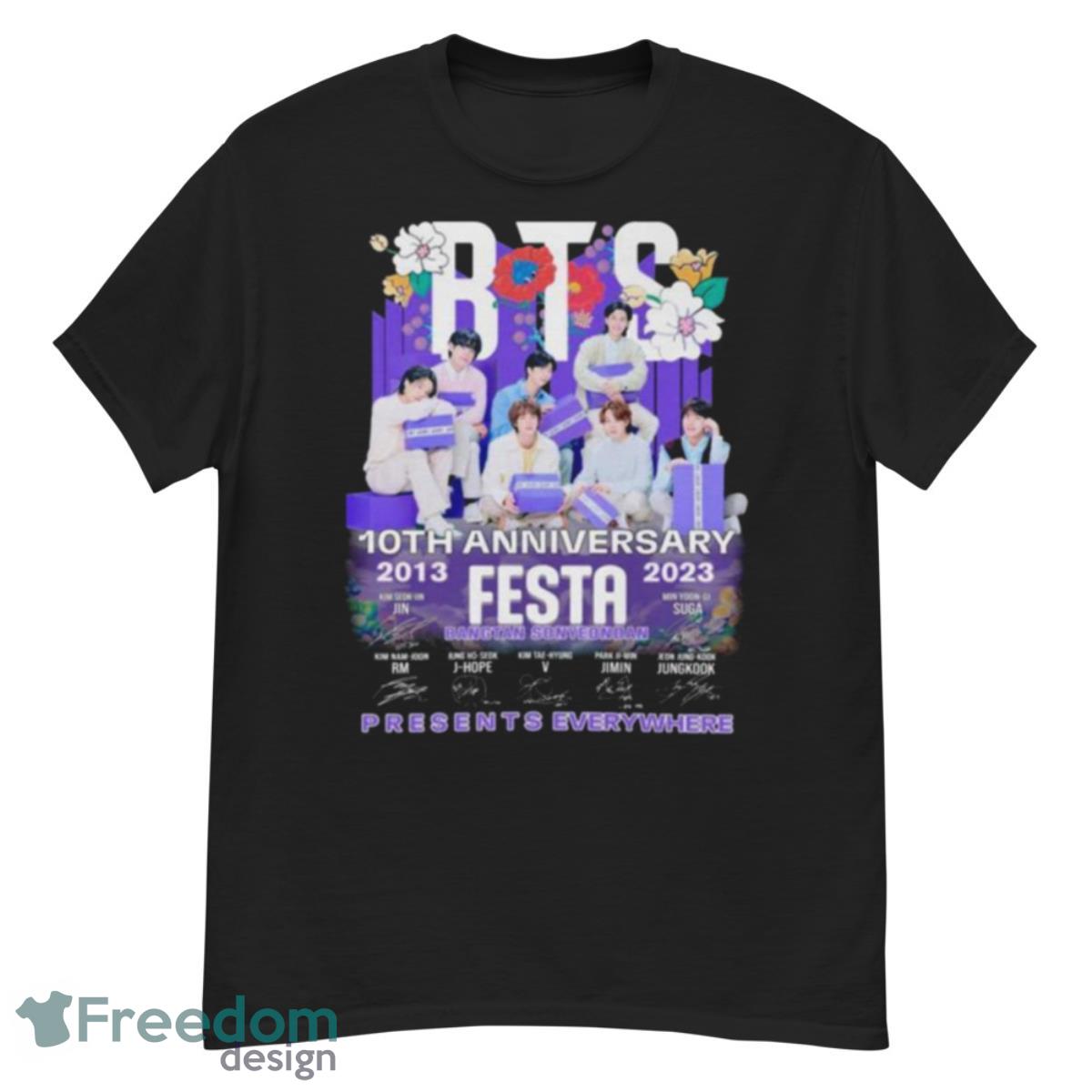 BTS 10th Anniversary 2013 2023 Festa Presents Everywhere Signatures Shirt - G500 Men’s Classic T-Shirt