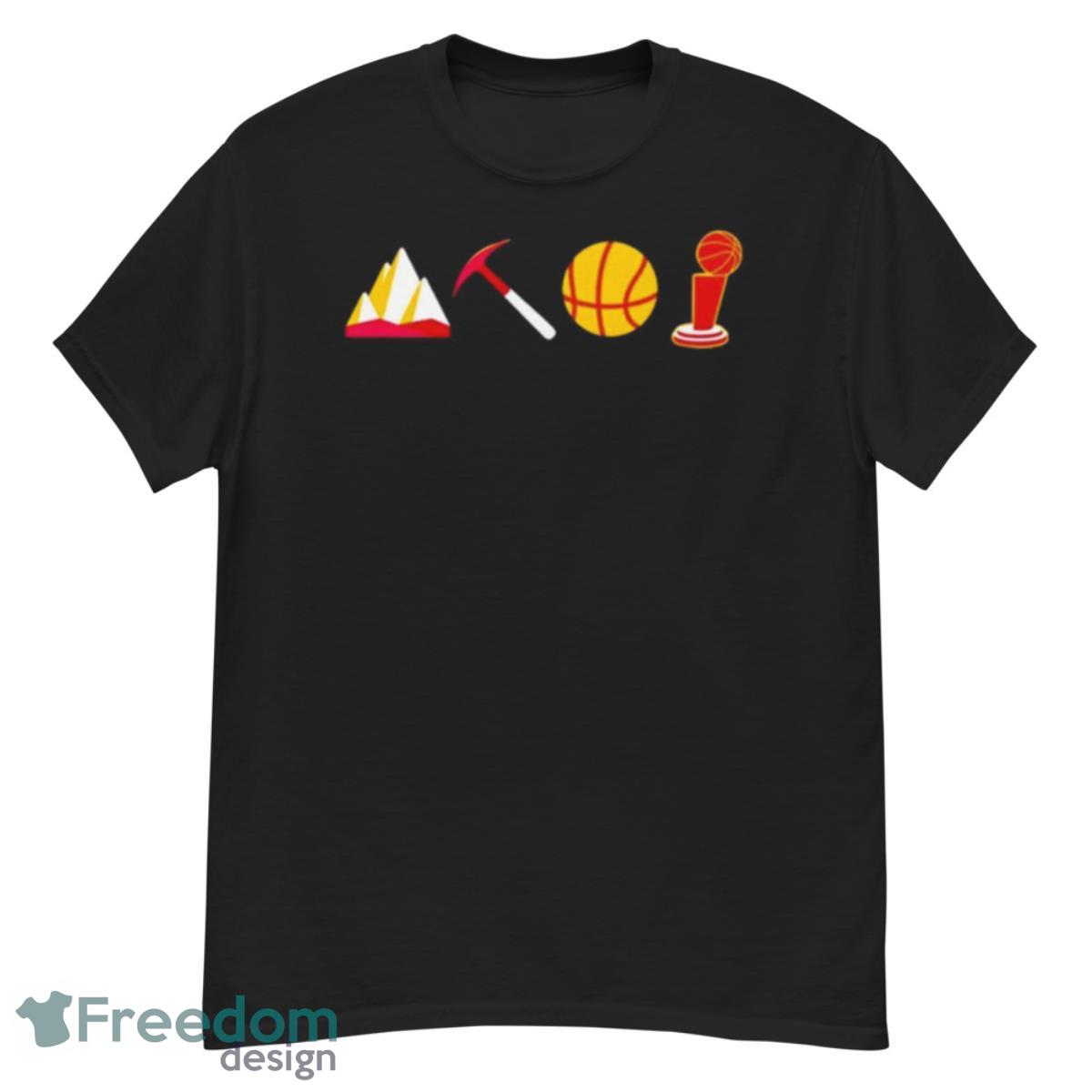 Denver Icons Trophy Shirt - G500 Men’s Classic T-Shirt