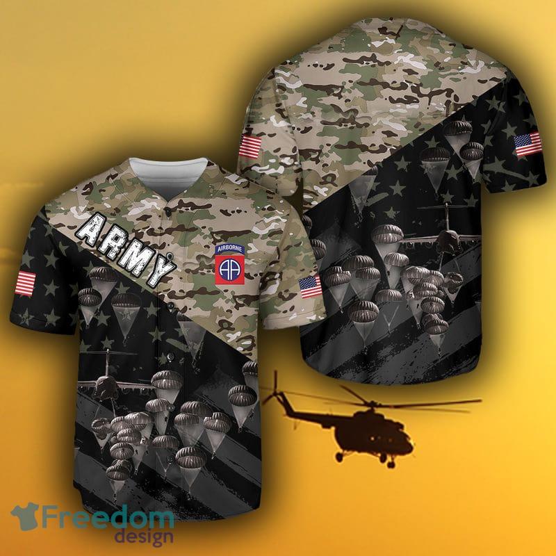 Camo Style US Army Paratroopers With The 82nd Airborne Division