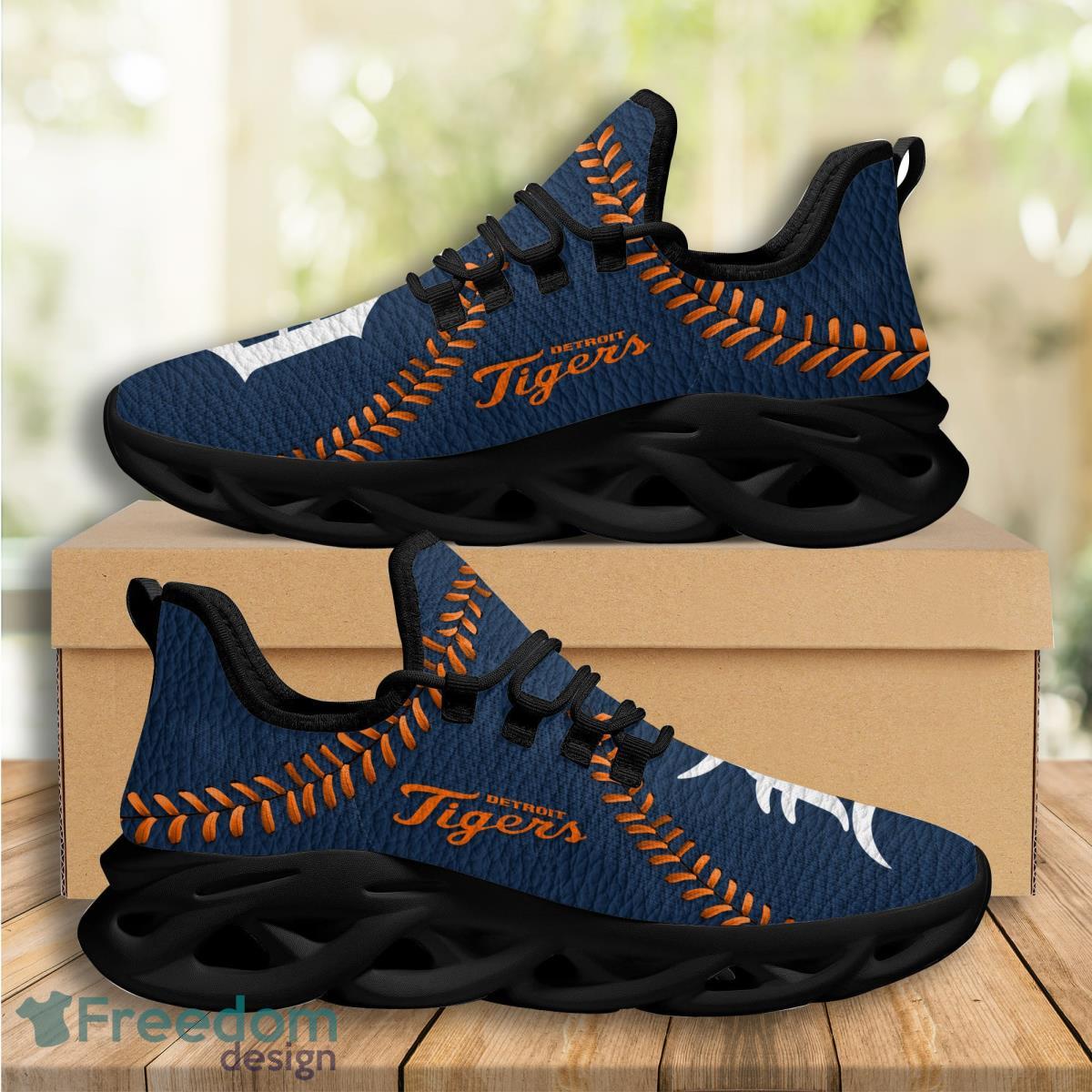 Detroit Tigers Logo Seam Pattern 3D Max Soul Sneaker Product Photo 2