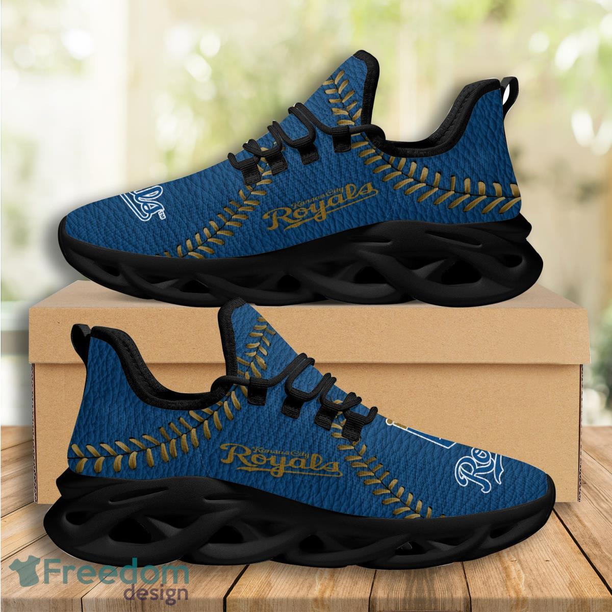 Kansas City Royals Logo Seam Pattern 3D Max Soul Sneaker Product Photo 2