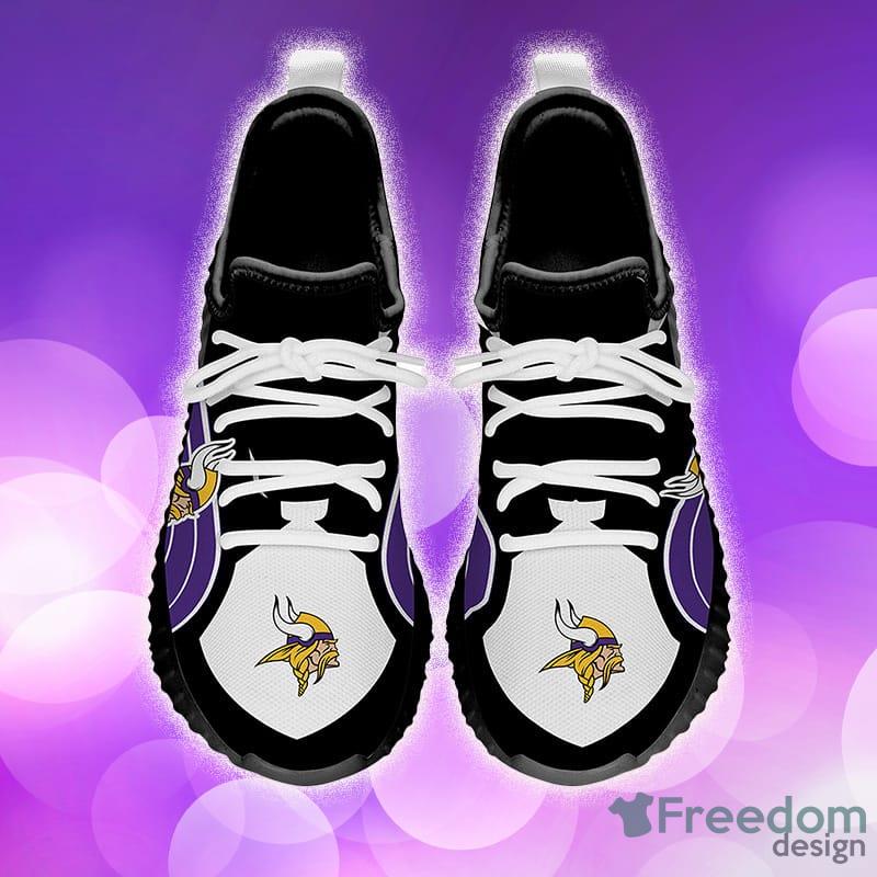 NFL Minnesota Vikings Running Sneakers Yeezy Shoes Men And Women Gift For  Fans - Freedomdesign