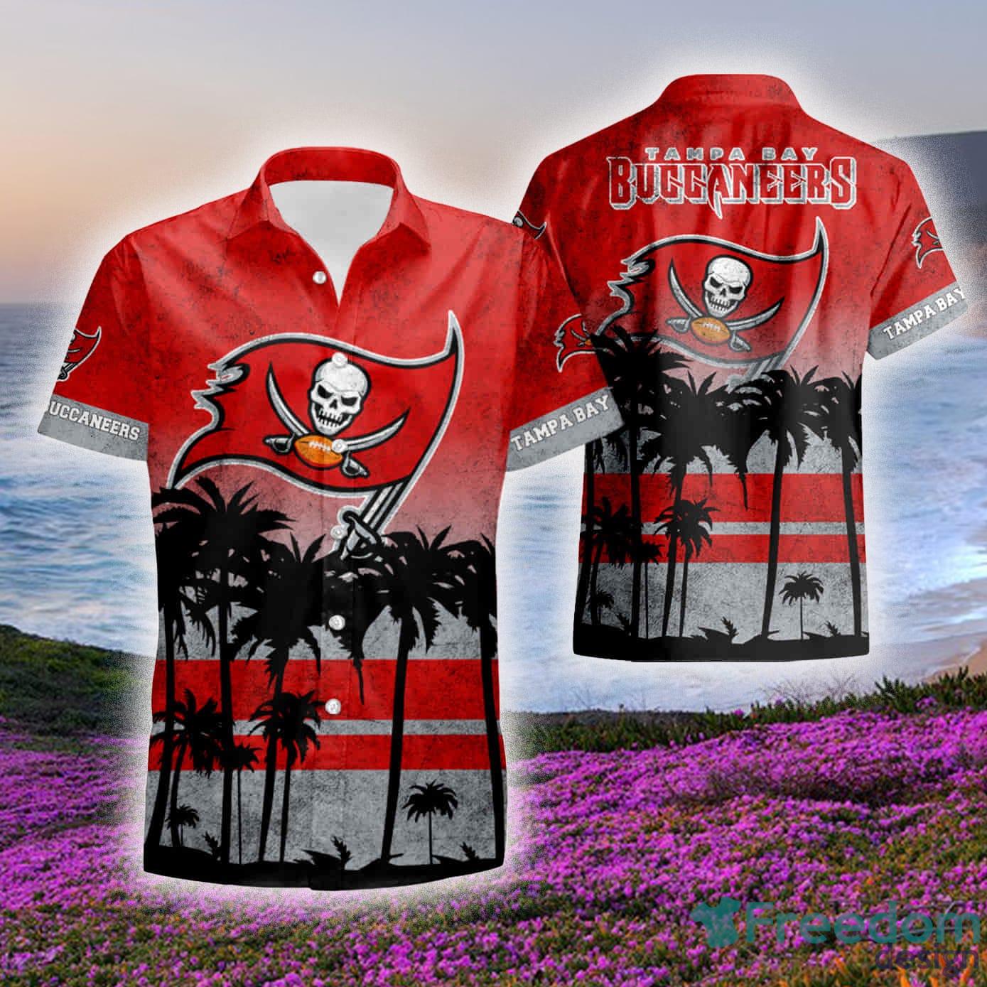 Tampa Bay Buccaneers Hawaiian Shirt Beach Short - Ingenious Gifts Your  Whole Family