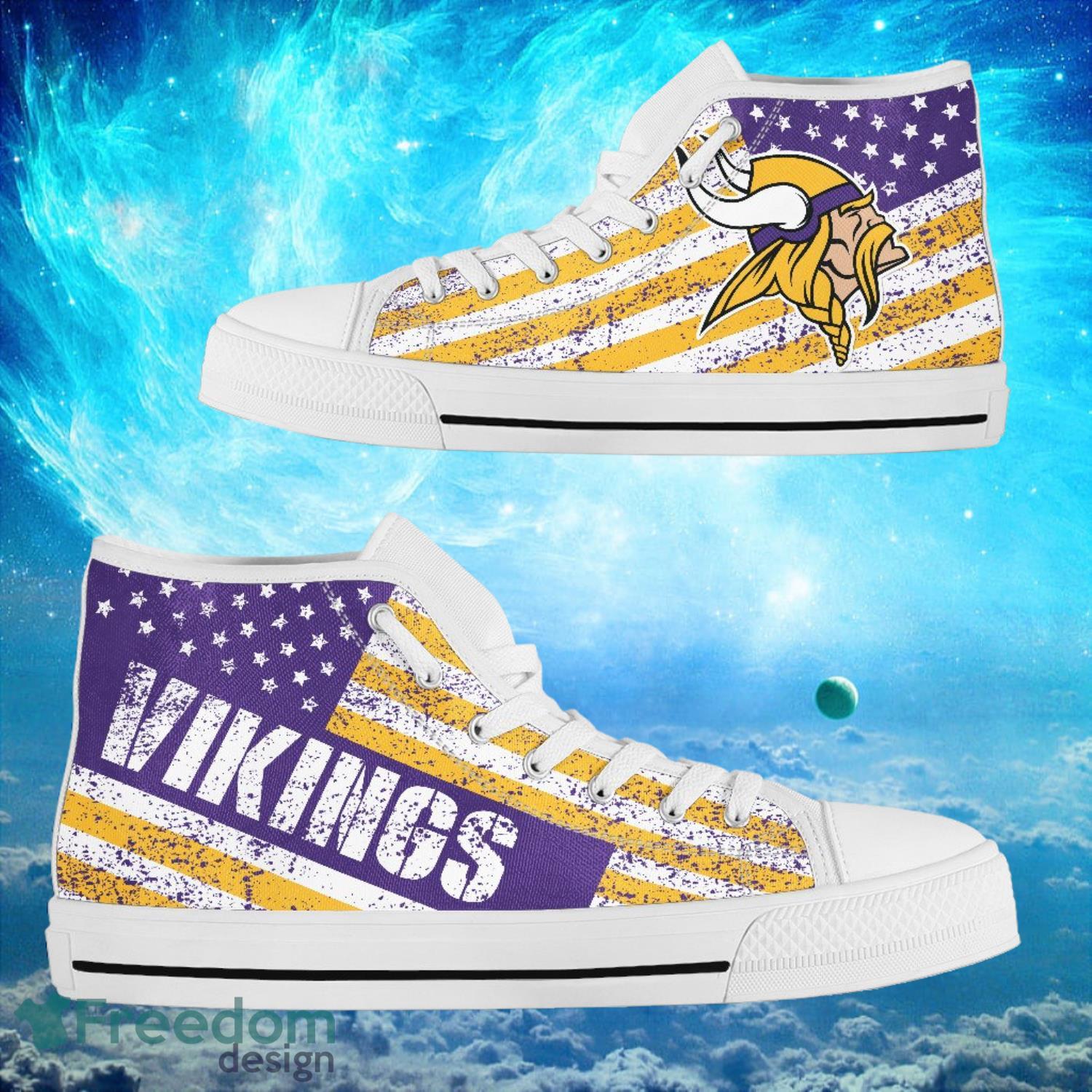 Minnesota Vikings Custom America Flag Italic Vintage Style High Top Shoes Product Photo 2