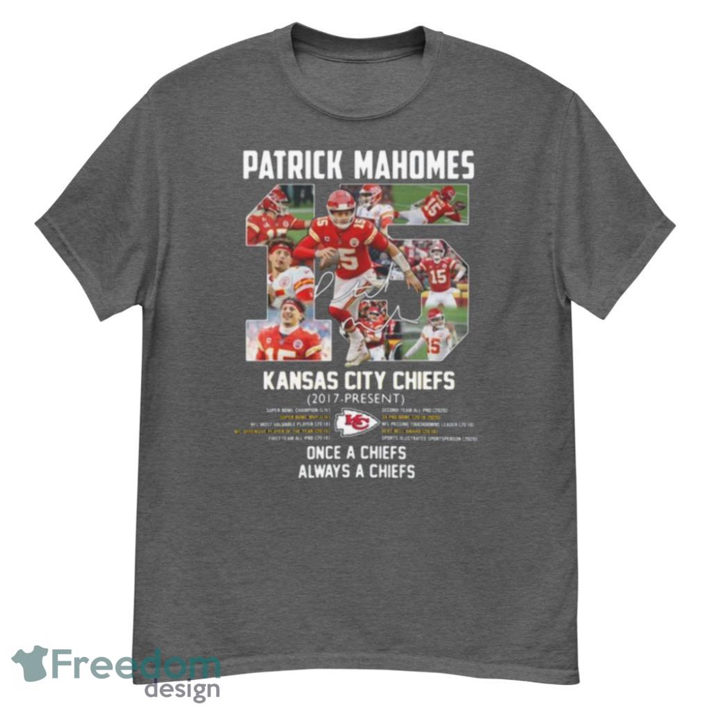 Kansas City Chiefs 2017 2021 15 Patrick Mahomes Team 2 Signature Shirt -  Limotees