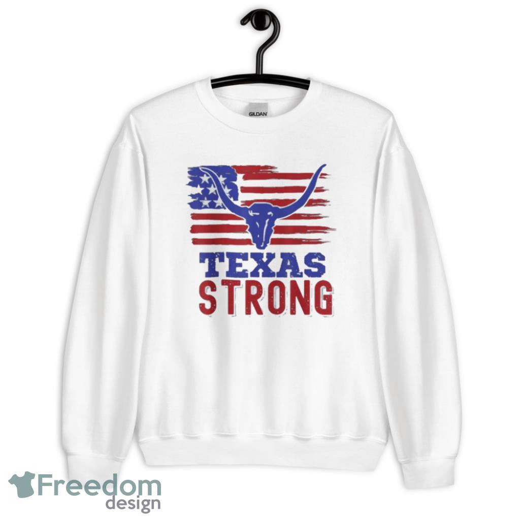 US Flag Texas Strong Bull T-Shirt Product Photo 2